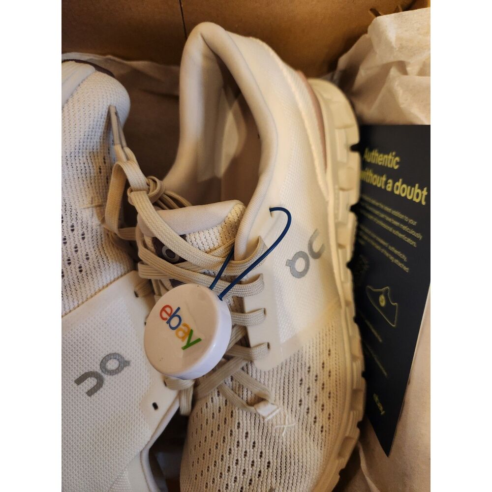 Oncloud X 4 Women's -Ivory/Heron Brand New In Box Size 9